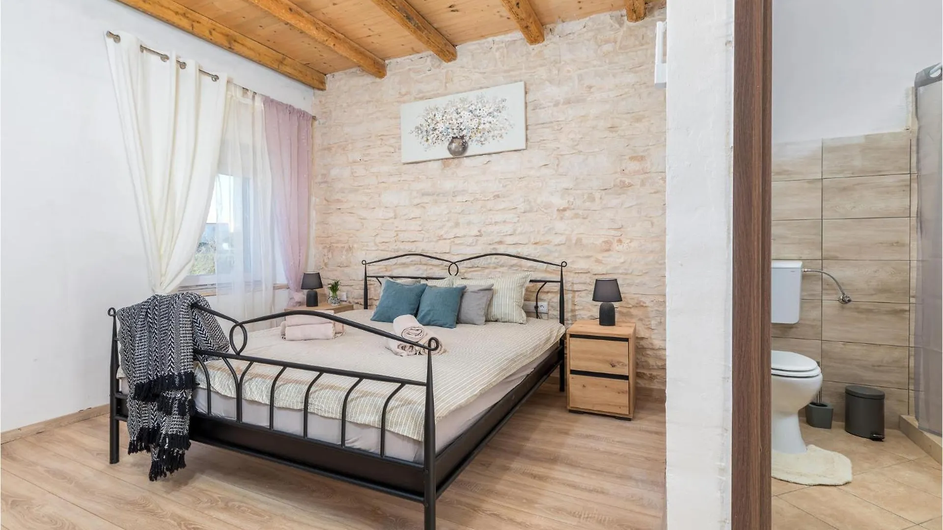 Amazing Home In Modrusani With Wifi 0*,  Croatia