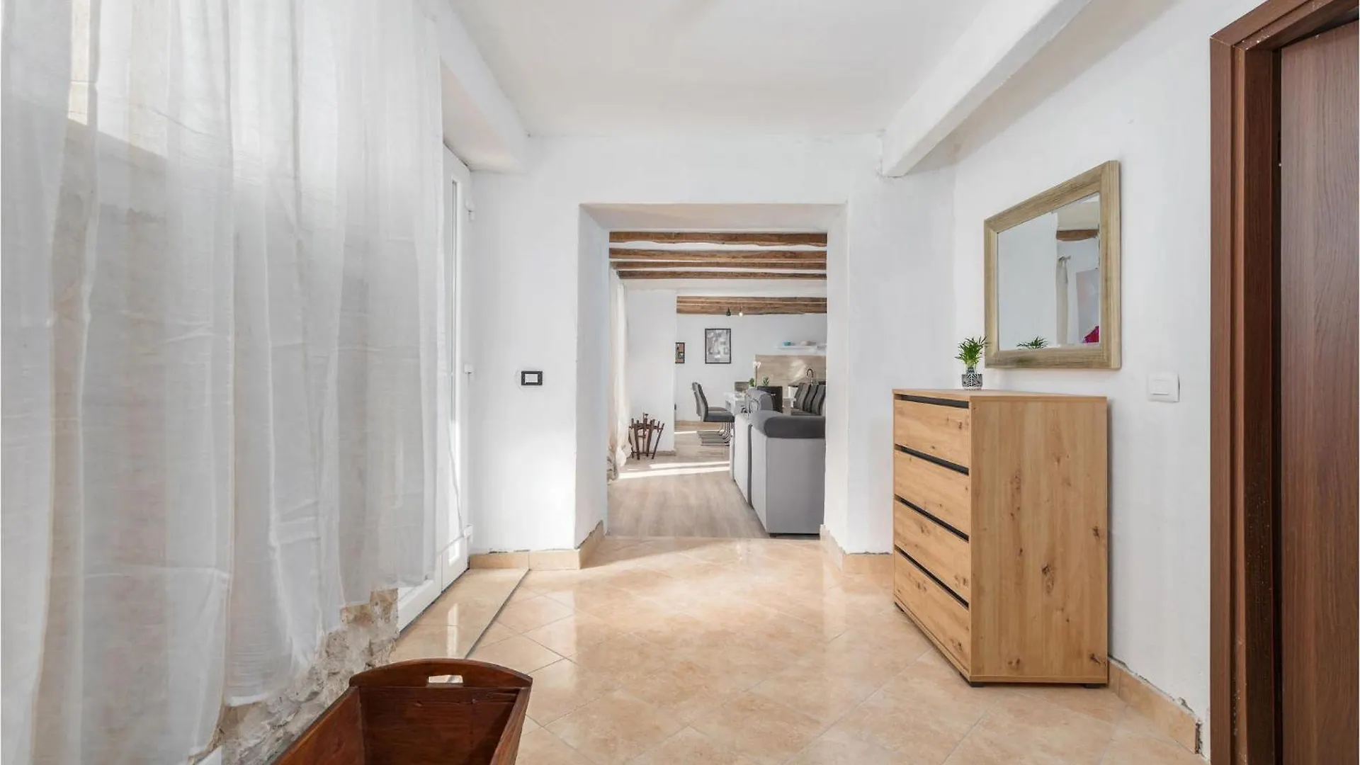 Amazing Home In Modrusani With Wifi